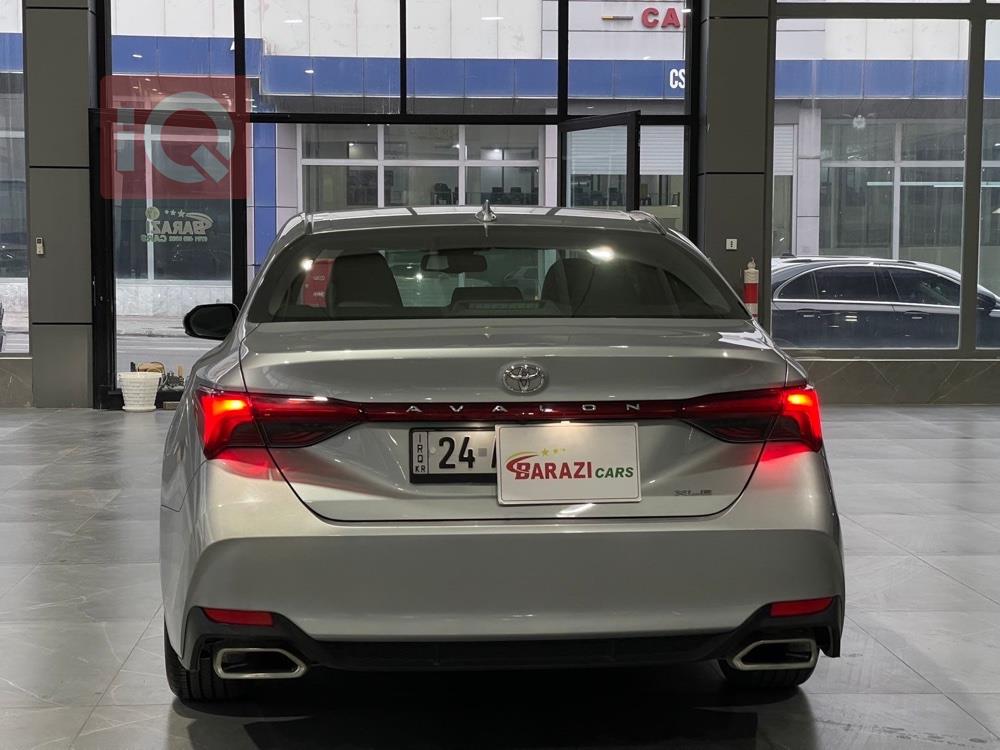 تويوتا أفالون